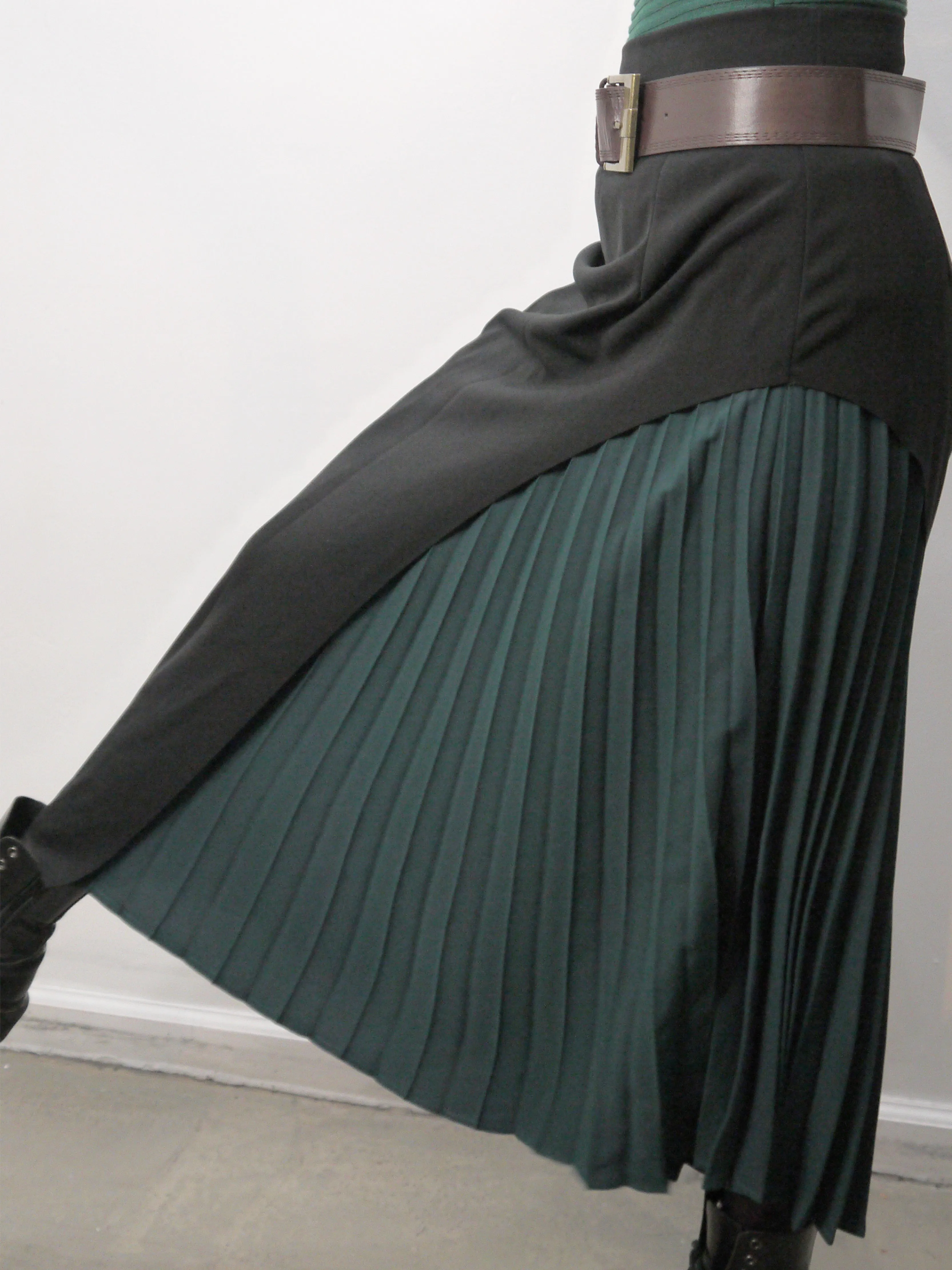 2 tone half pleated skirt