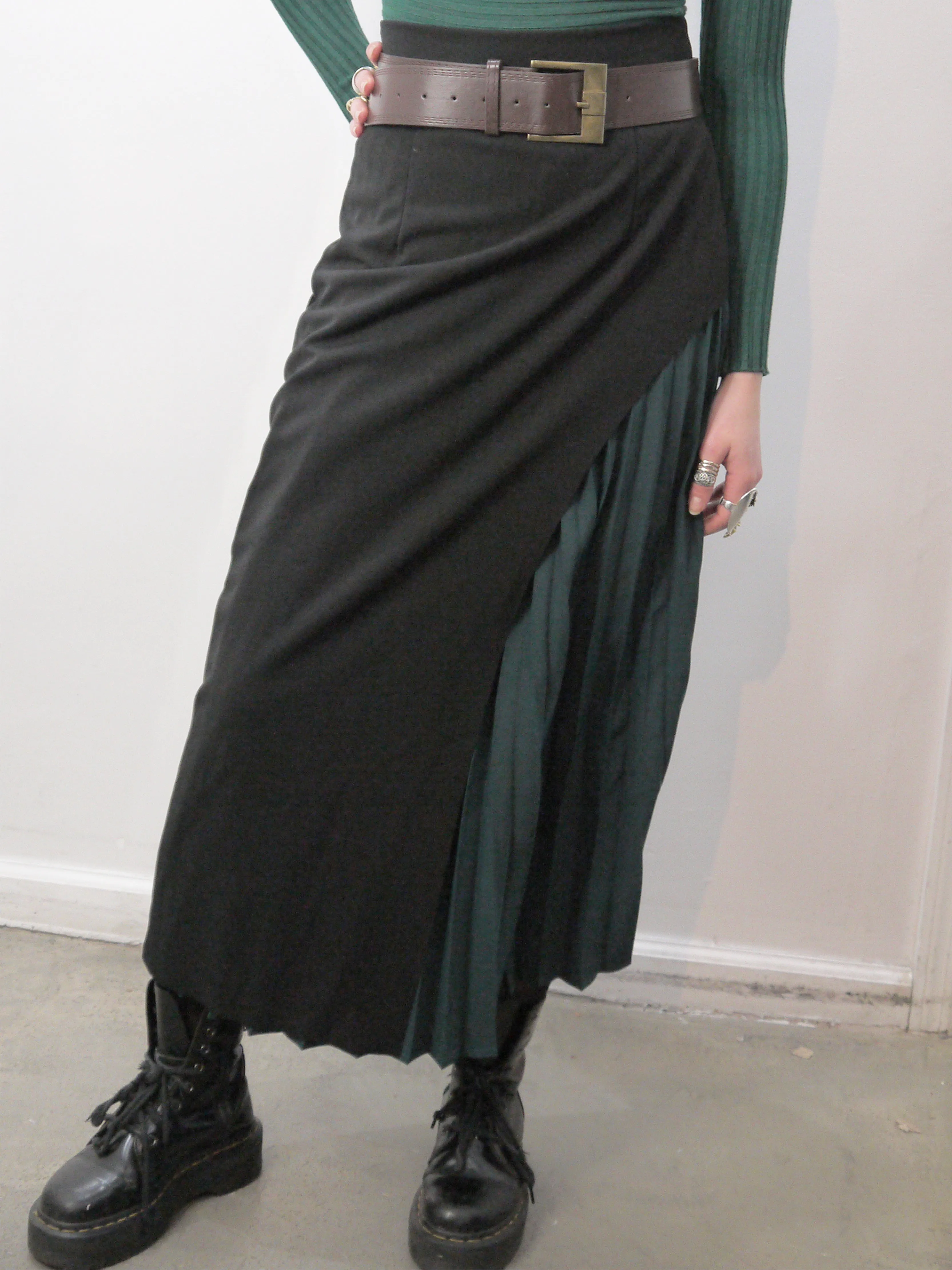 2 tone half pleated skirt