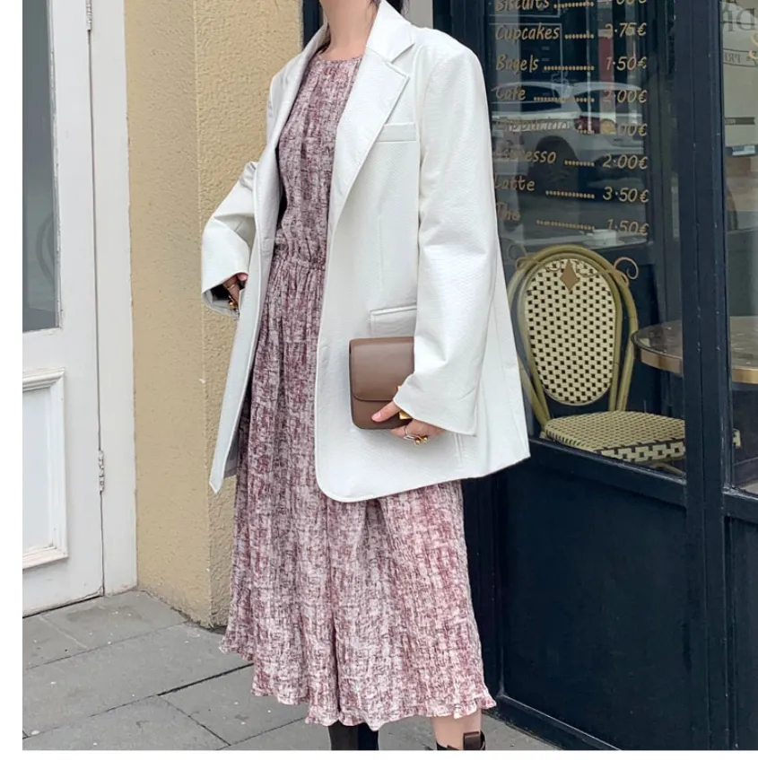 8GIRLS THROW ON BLAZER IN WHITE