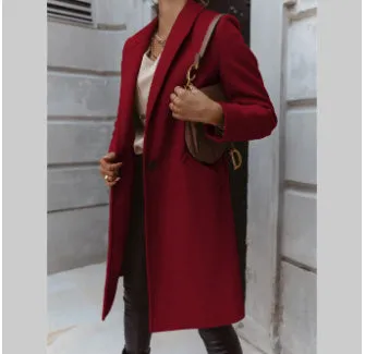 A Mid-length Coat With Solid Lapels