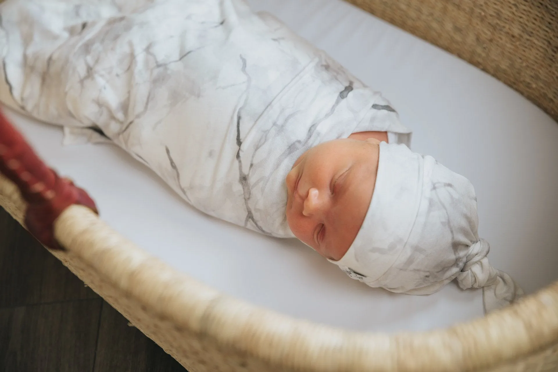 Copper Pearl Marble Top Knot Hat