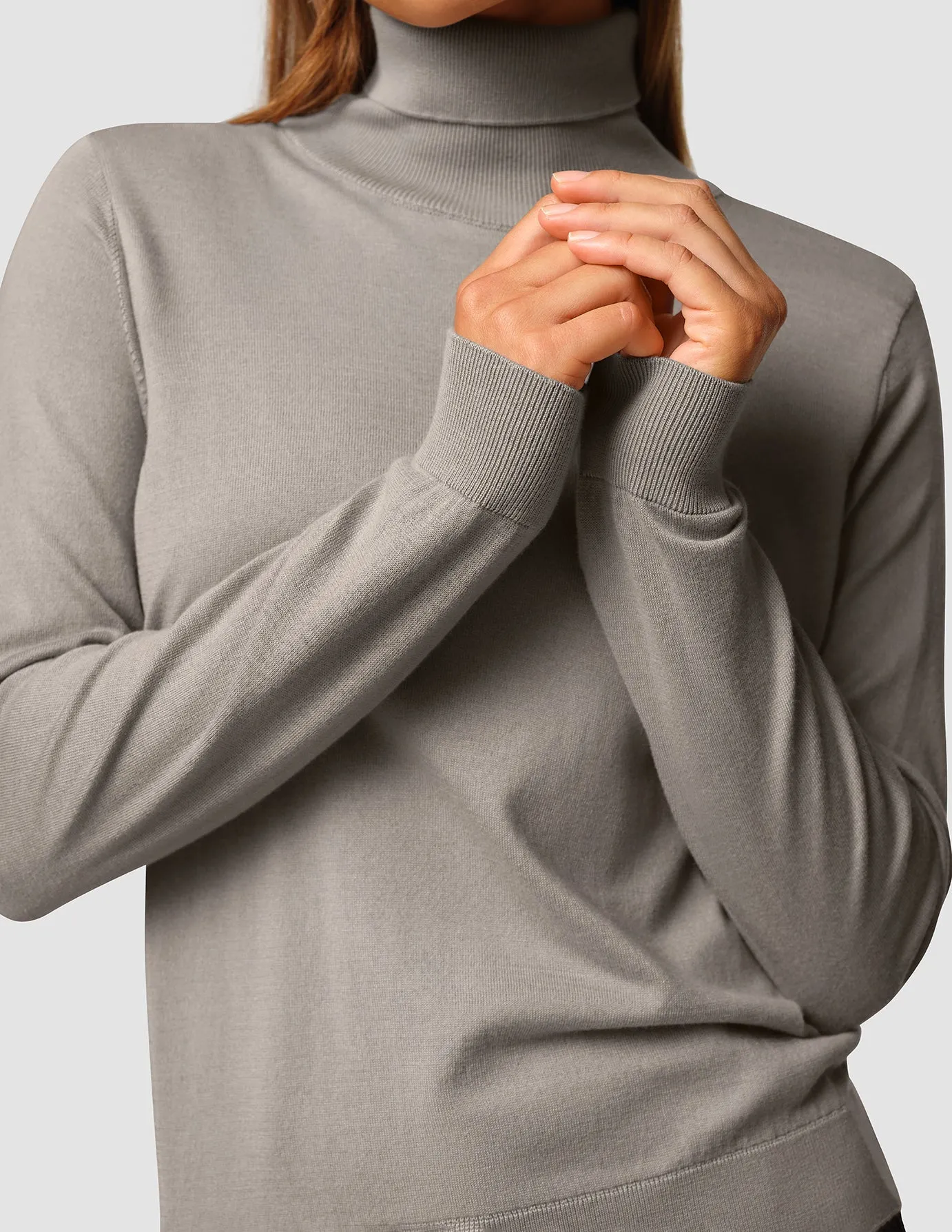 Fine Knit Turtleneck Dark Sand