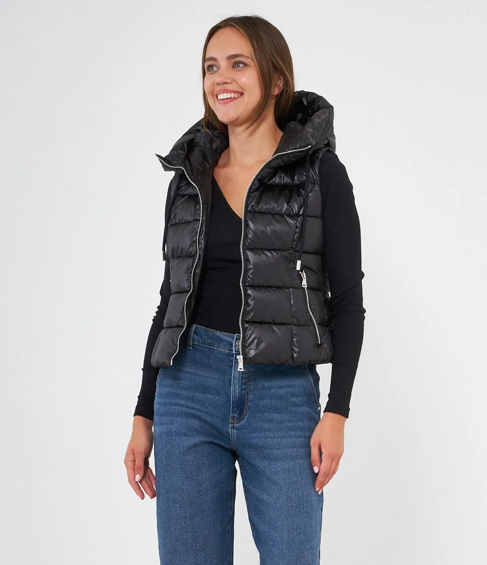 Gilet con cappuccio