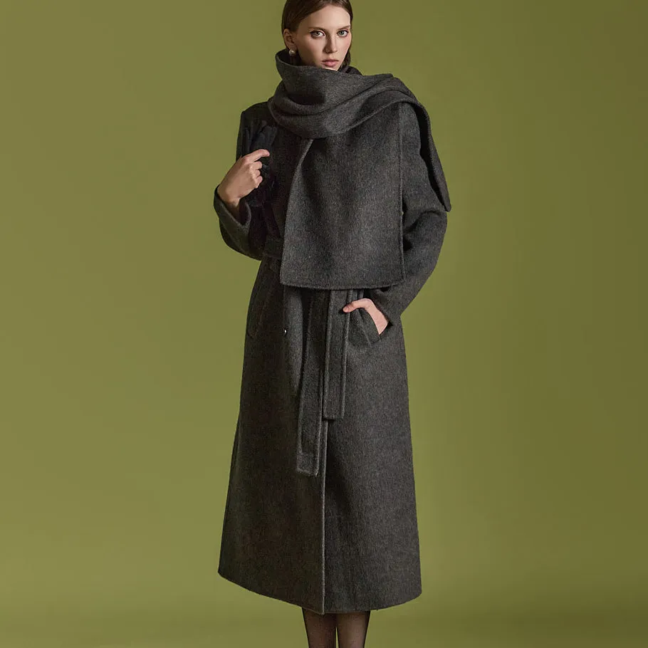 J2600 Wool Coat With Muffler