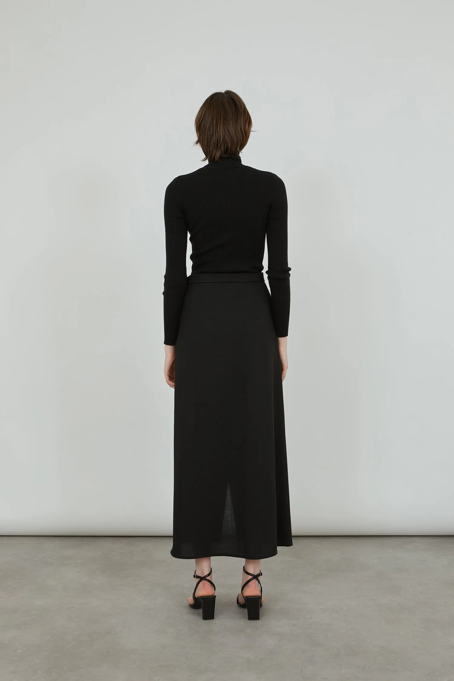 Jun wrap skirt | Black - Virgin wool