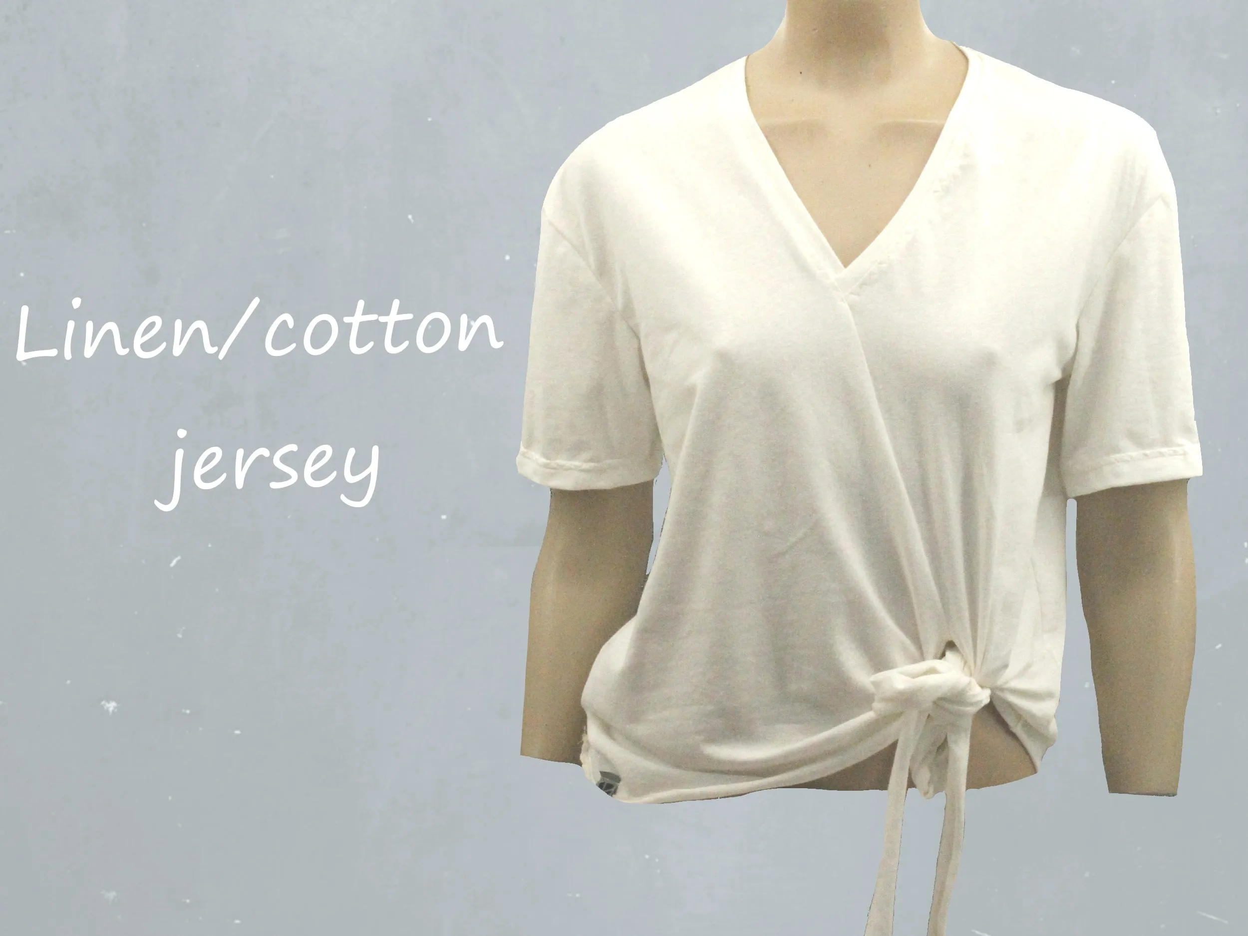 Knoop T shirt in linnen mix / Knotted  T shirt in linen mix