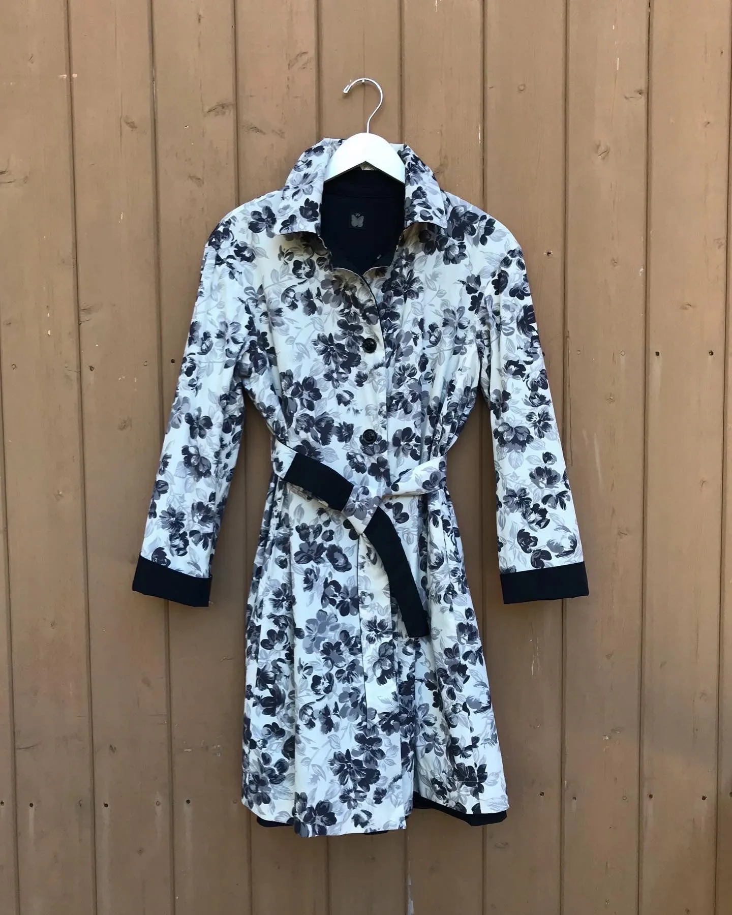 MAX MARA WEEKEND Reversible Black Floral Print Nylon Trench Coat