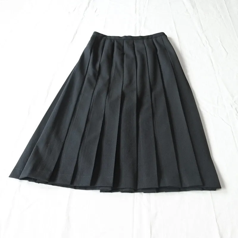 pleated long skirt